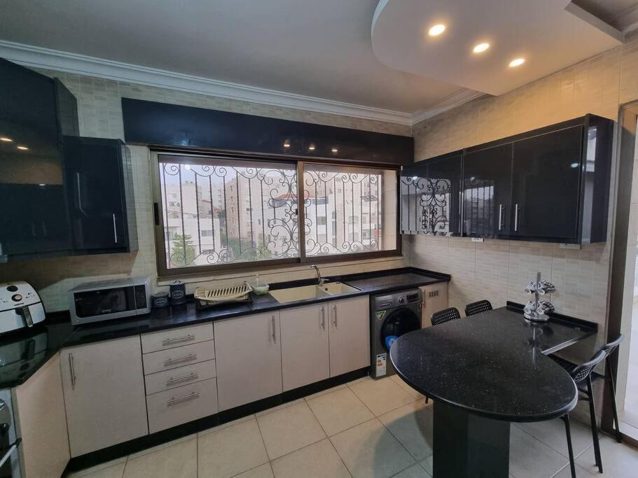 Deir Ghbar 3 Rooms Apart Amman Exterior foto