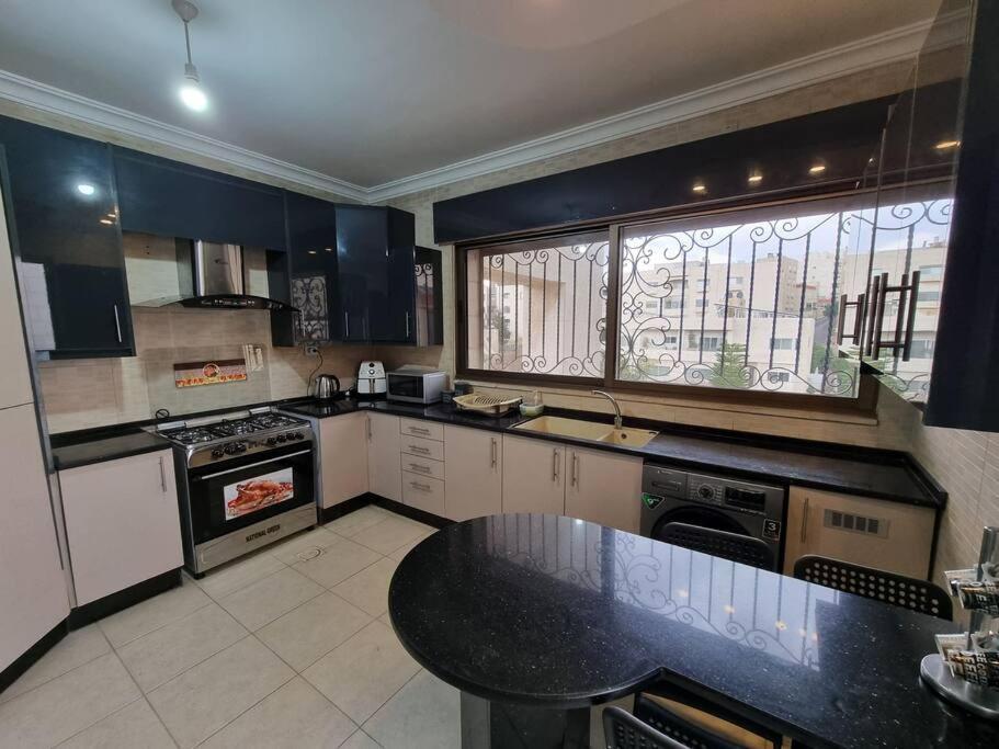 Deir Ghbar 3 Rooms Apart Amman Exterior foto